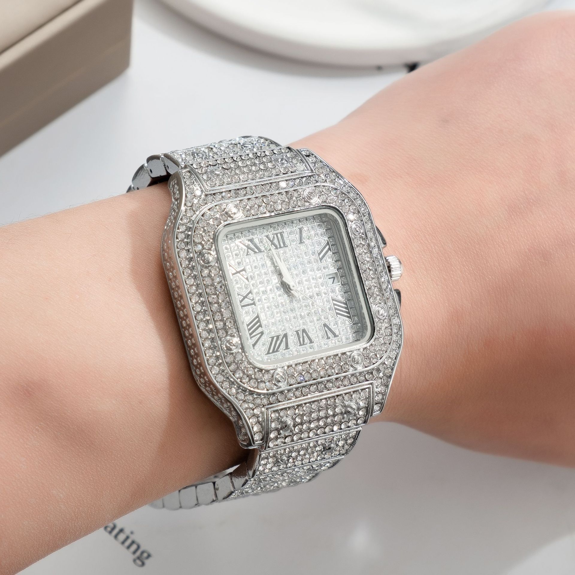 Relógio UTHAI L77 para Homens, - Cartier Watch Tank avaliação e preço
